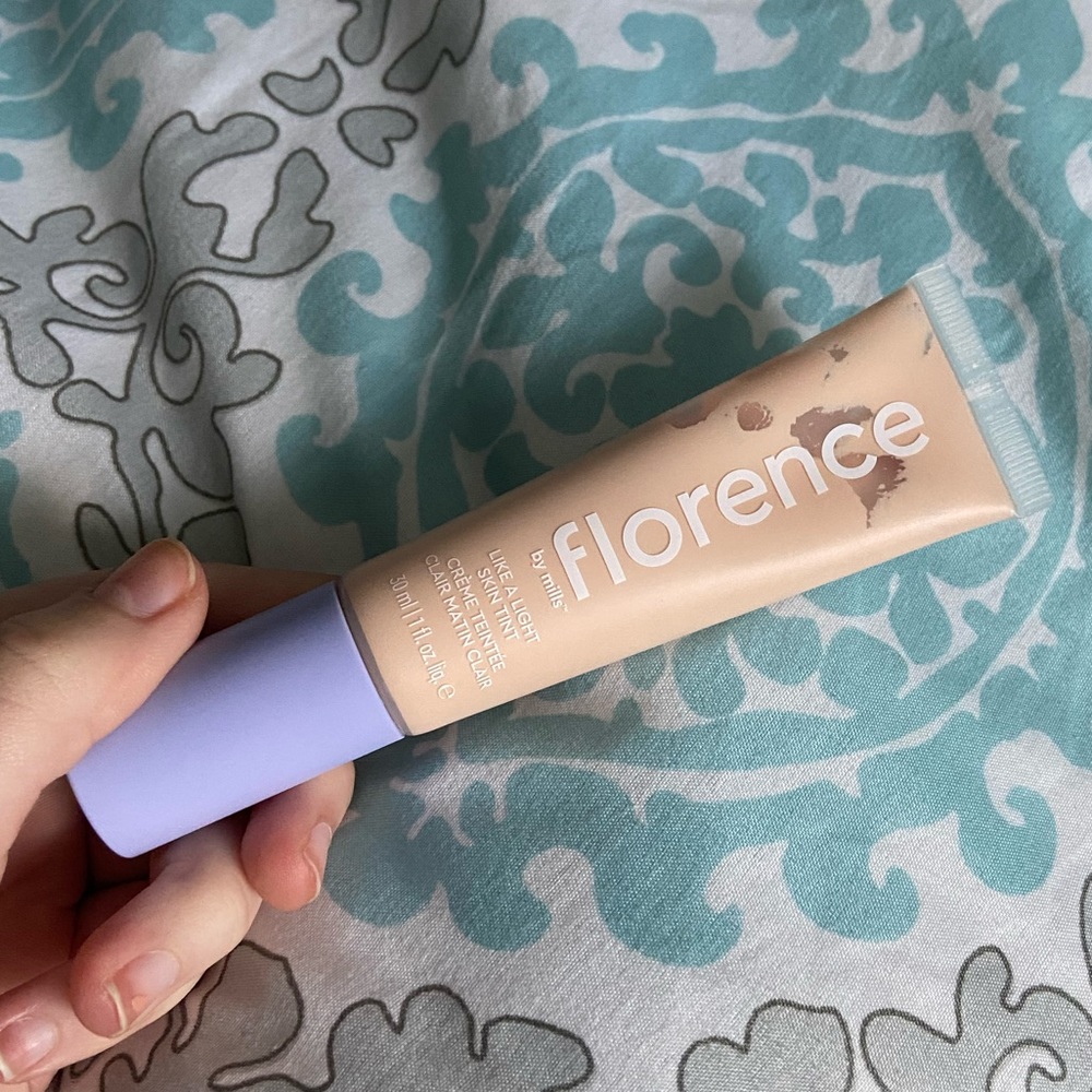 NWOT Florence By Mills Like a Light Skin Tint F010